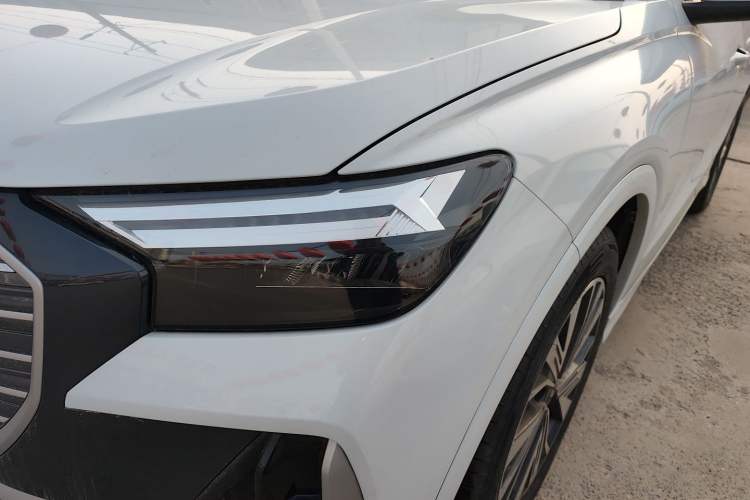 Used Audi Q4 e-tron 2024 40 e-tron Adventure Edition Left Front Headlight