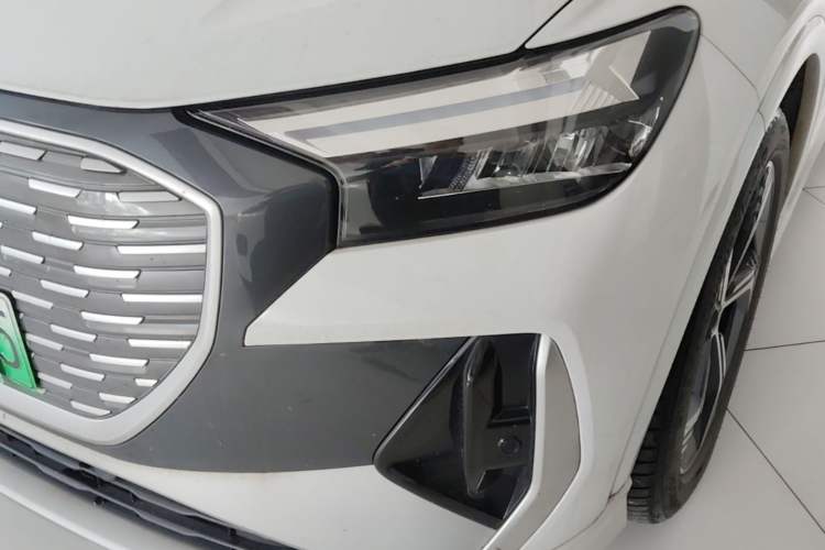 Used Audi Q4 e-tron 2024 40 e-tron Boundary Edition Left Front Headlight