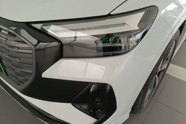 Used Audi Q4 e-tron 2024 50 e-tron quattro Creation Edition Midnight Left Front Headlight