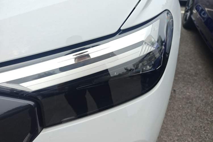 Used Audi Q4 e-tron 2024 40 e-tron Boundary Edition Left Front Headlight