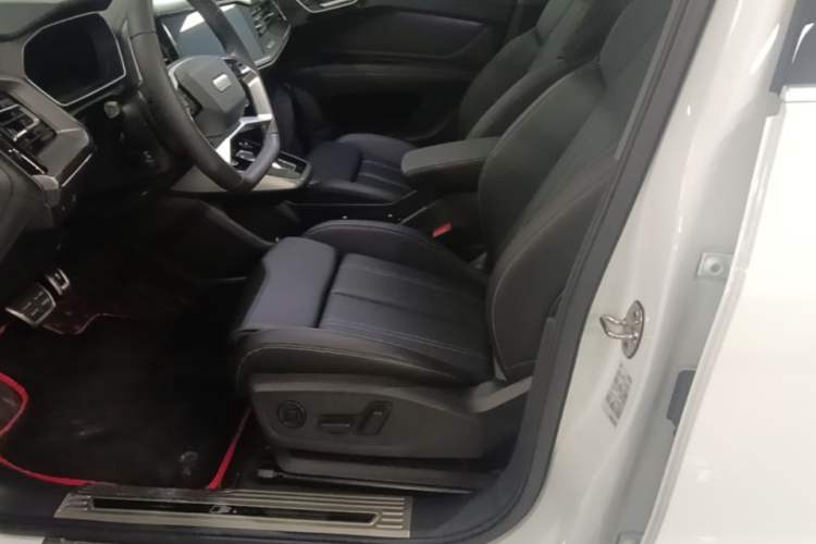 Used Audi Q4 e-tron 2024 40 e-tron Adventure Edition Left Front Seat