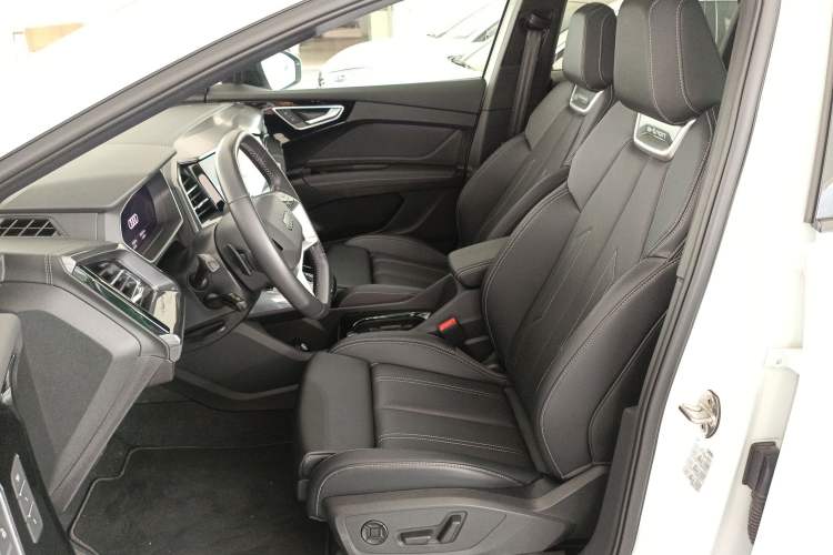Used Audi Q4 e-tron 2024 50 e-tron quattro Creation Edition Midnight Left Front Seat