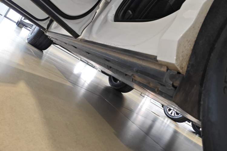Used Audi Q4 e-tron 2024 40 e-tron Adventure Edition Left Side Sill
