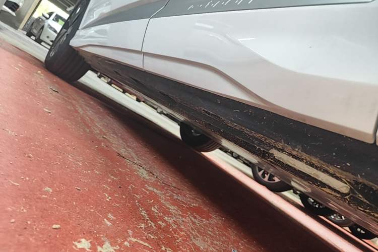 Used Audi Q4 e-tron 2024 40 e-tron Adventure Edition Left Side Sill