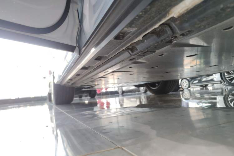 Used Audi Q4 e-tron 2024 40 e-tron Adventure Edition Left Side Sill