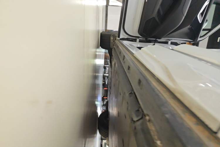 Used Audi Q4 e-tron 2024 40 e-tron Adventure Edition Left Side Sill