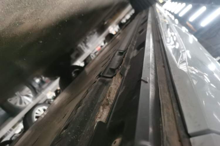 Used Audi Q4 e-tron 2024 40 e-tron Adventure Edition Left Side Sill
