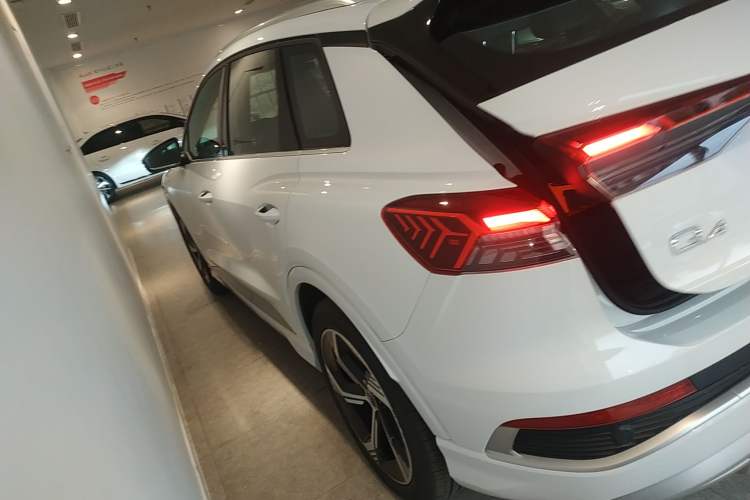 Used Audi Q4 e-tron 2024 40 e-tron Boundary Edition Left Side