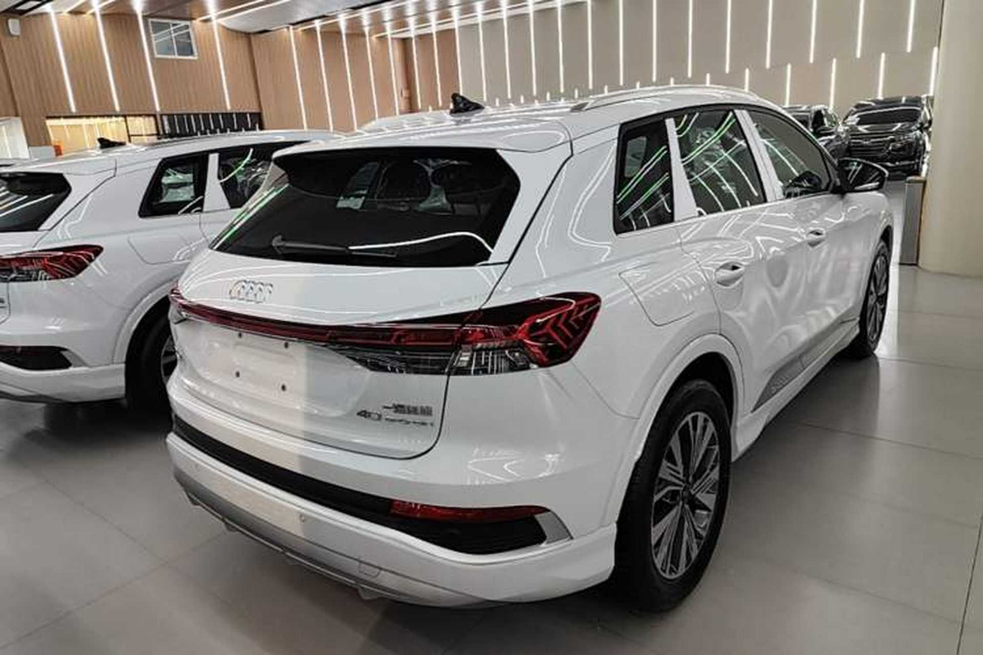 Used Audi Q4 e-tron 2024 40 e-tron Adventure Edition Rear Right 45 Deg