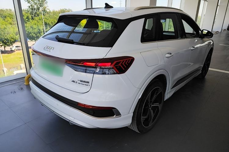 Used Audi Q4 e-tron 2024 40 e-tron Boundary Edition Rear Right 45 Deg