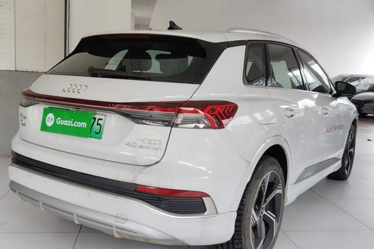 Used Audi Q4 e-tron 2024 40 e-tron Boundary Edition Rear Right 45 Deg
