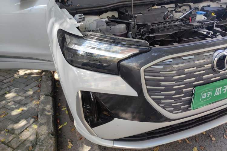 Used Audi Q4 e-tron 2024 40 e-tron Adventure Edition Right Front Headlight