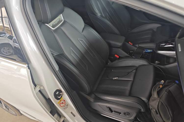 Used Audi Q4 e-tron 2024 40 e-tron Boundary Edition Right Front Seat