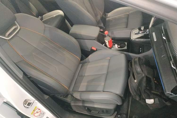 Used Audi Q4 e-tron 2024 40 e-tron Boundary Edition Right Front Seat