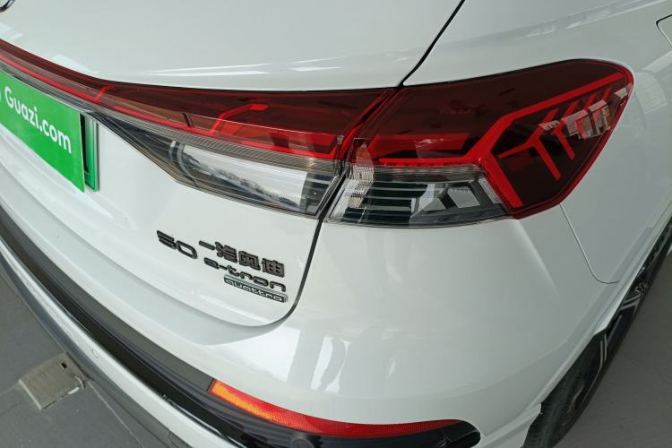 Used Audi Q4 e-tron 2024 50 e-tron quattro Creation Edition Midnight Right Rear Taillight