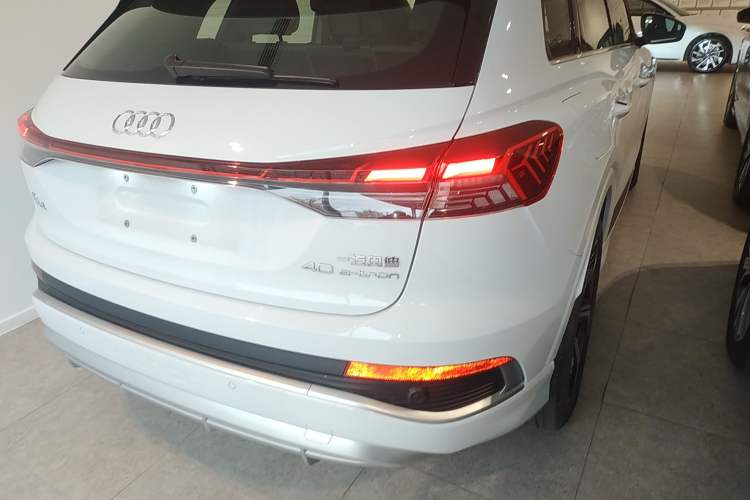 Used Audi Q4 e-tron 2024 40 e-tron Boundary Edition Right Rear Taillight