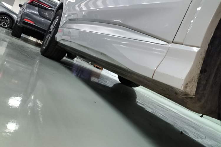 Used Audi Q4 e-tron 2024 40 e-tron Adventure Edition Right Side Sill