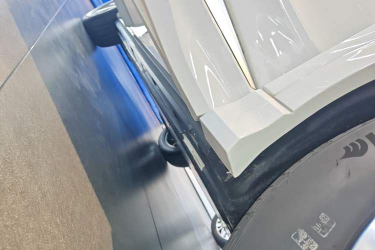 Used Audi Q4 e-tron 2024 40 e-tron Adventure Edition Right Side Sill