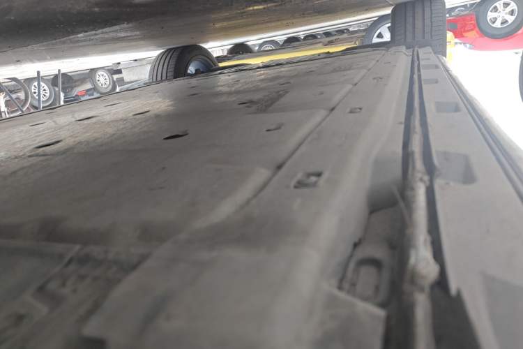 Used Audi Q4 e-tron 2024 40 e-tron Adventure Edition Right Side Sill