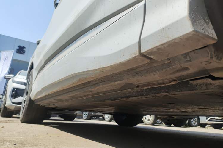 Used Audi Q4 e-tron 2024 40 e-tron Boundary Edition Right Side Sill