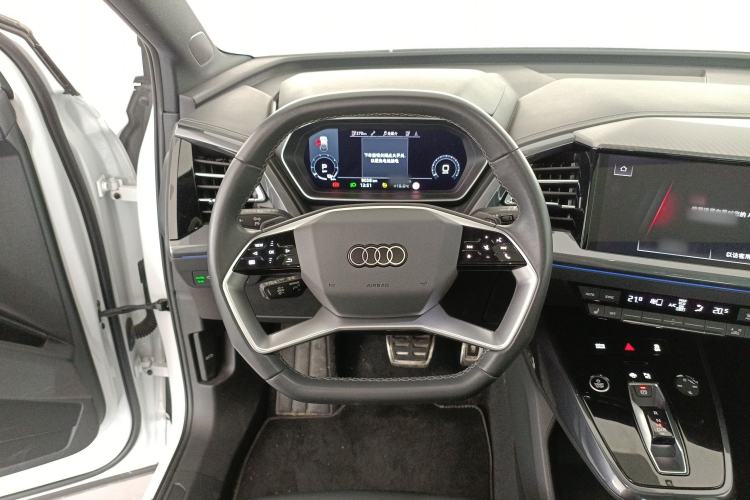 Used Audi Q4 e-tron 2024 50 e-tron quattro Creation Edition Midnight Steering Wheel