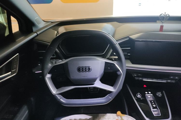Used Audi Q4 e-tron 2024 40 e-tron Adventure Edition Steering Wheel