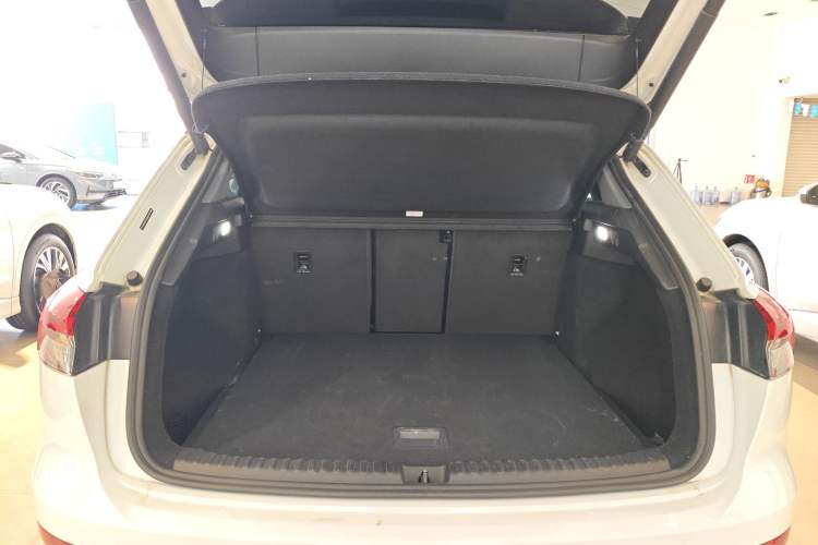 Used Audi Q4 e-tron 2024 40 e-tron Adventure Edition Trunk