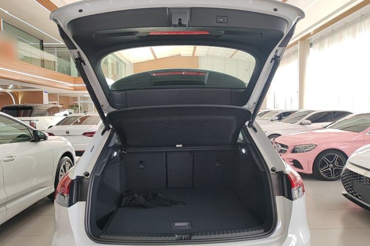 Used Audi Q4 e-tron 2024 40 e-tron Adventure Edition Trunk