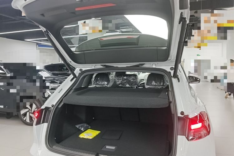 Used Audi Q4 e-tron 2024 40 e-tron Adventure Edition Trunk