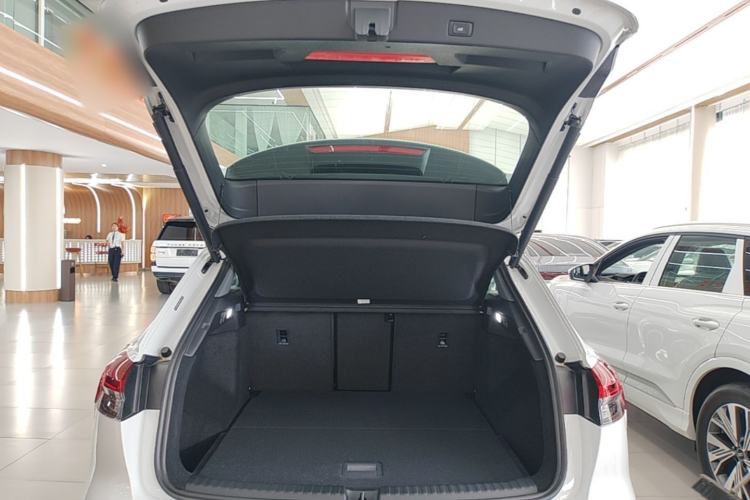 Used Audi Q4 e-tron 2024 40 e-tron Adventure Edition Trunk