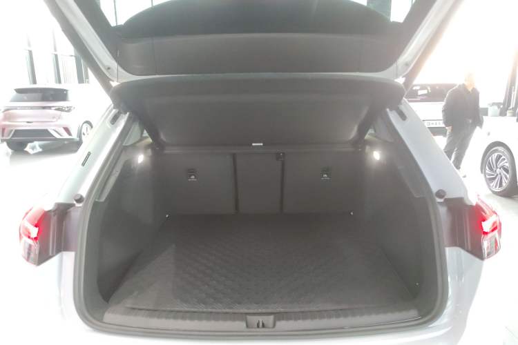 Used Audi Q4 e-tron 2024 40 e-tron Adventure Edition Trunk