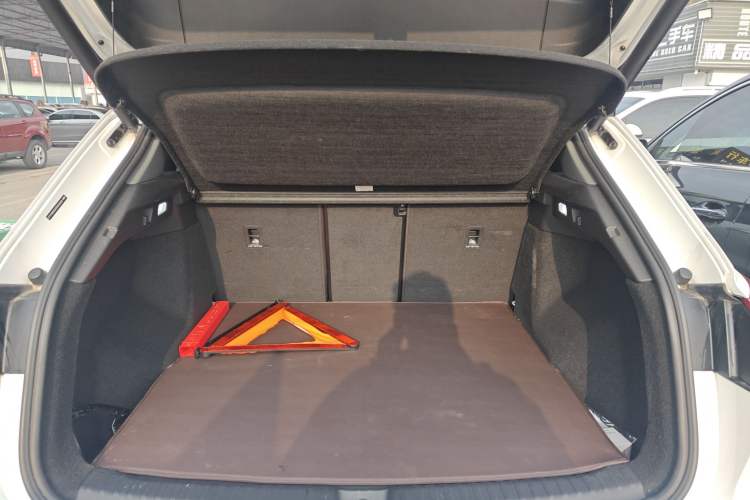Used Audi Q4 e-tron 2024 40 e-tron Adventure Edition Trunk