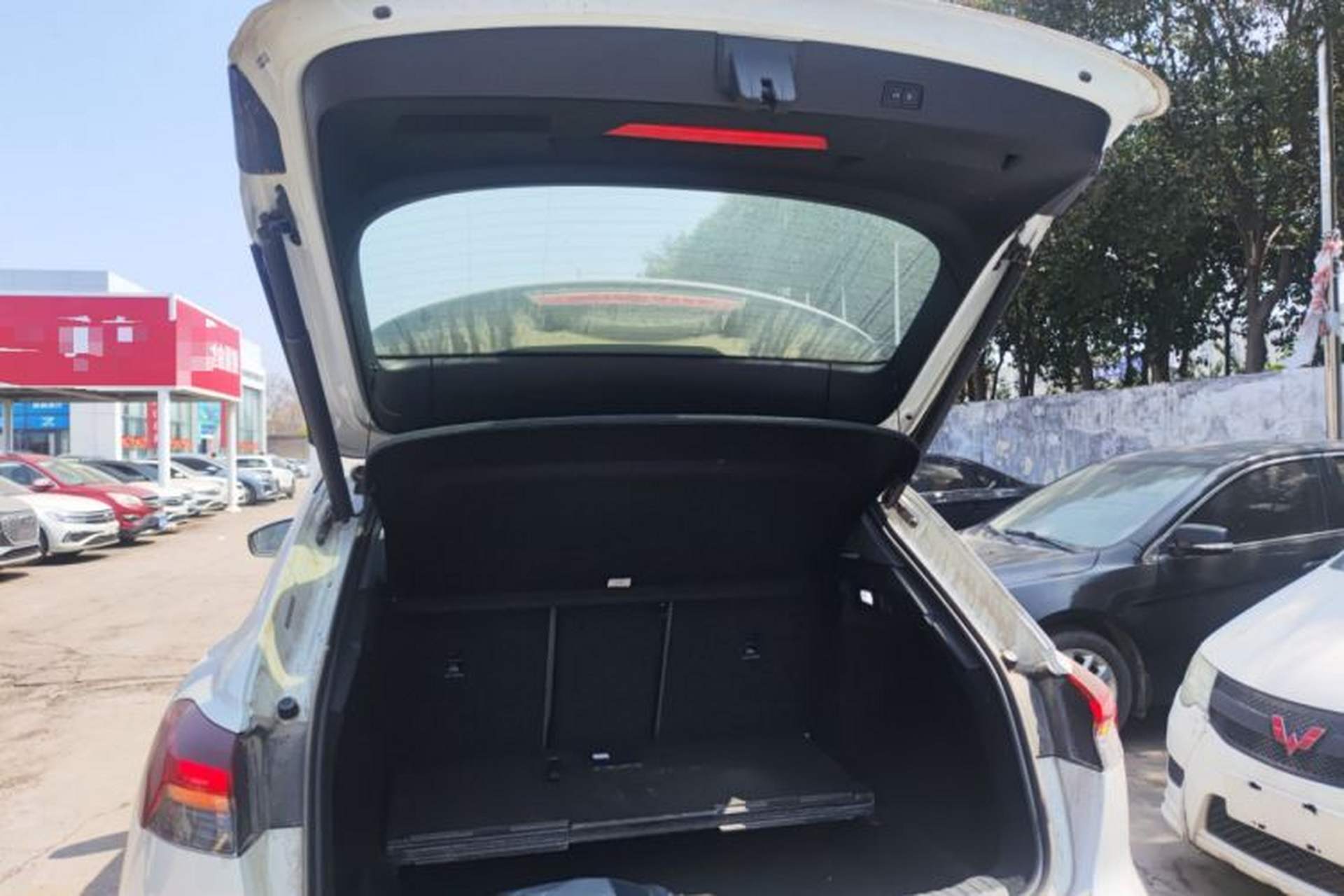 Used Audi Q4 e-tron 2024 40 e-tron Boundary Edition Trunk