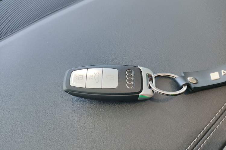 Used Audi Q4 e-tron 2024 40 e-tron Adventure Edition Vehicle Key