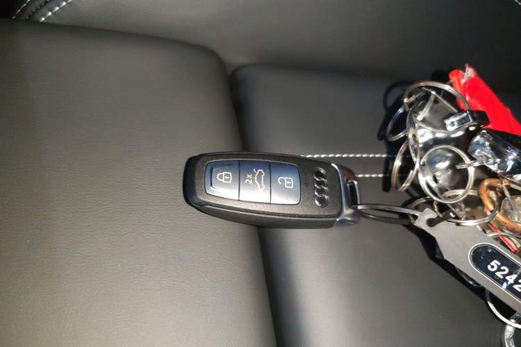 Used Audi Q4 e-tron 2024 40 e-tron Adventure Edition Vehicle Key