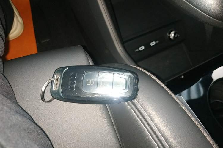 Used Audi Q4 e-tron 2024 50 e-tron quattro Creation Edition Midnight Vehicle Key