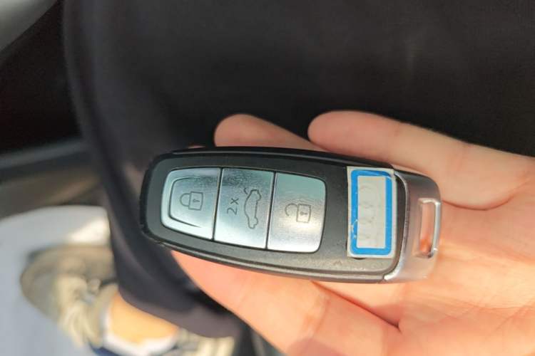 Used Audi Q4 e-tron 2024 40 e-tron Adventure Edition Vehicle Key