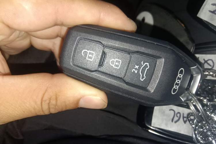 Used Audi Q4 e-tron 2024 40 e-tron Adventure Edition Vehicle Key