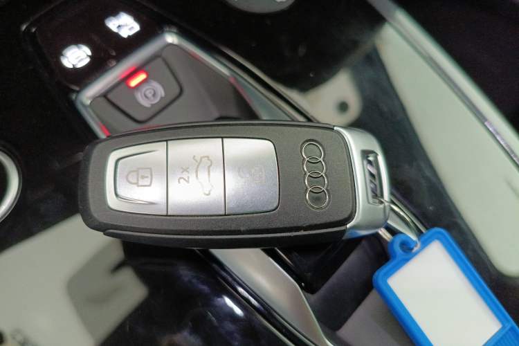 Used Audi Q4 e-tron 2024 50 e-tron quattro Creation Edition Midnight Vehicle Key