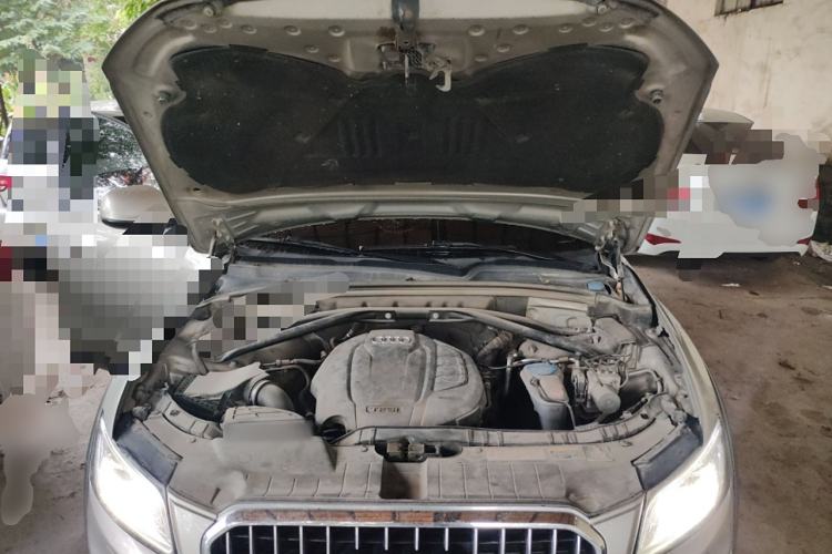 Used Audi Q5 2017 Plus 40 TFSI Technology Model Engine Bay