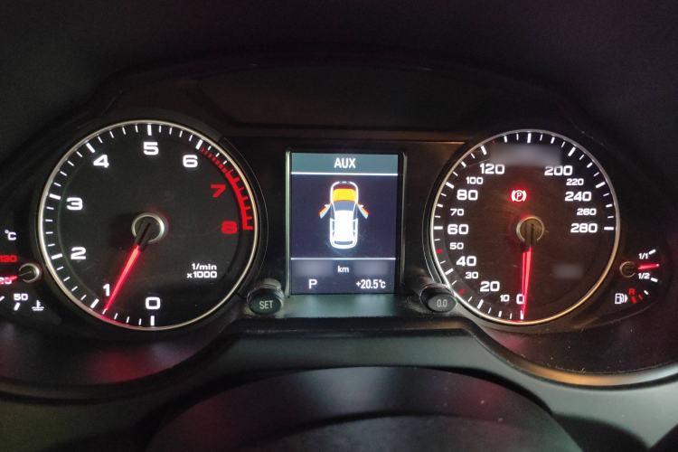 Used Audi Q5 2017 Plus 40 TFSI Technology Model Instrument Cluster