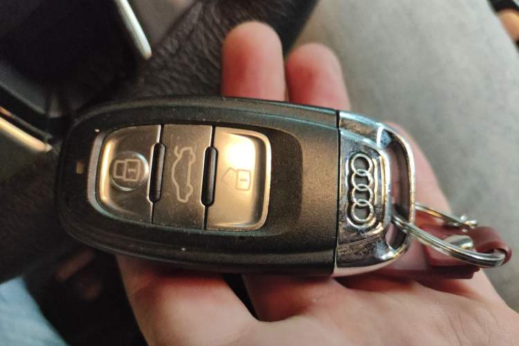 Used Audi Q5 2017 Plus 40 TFSI Technology Model Interior 1