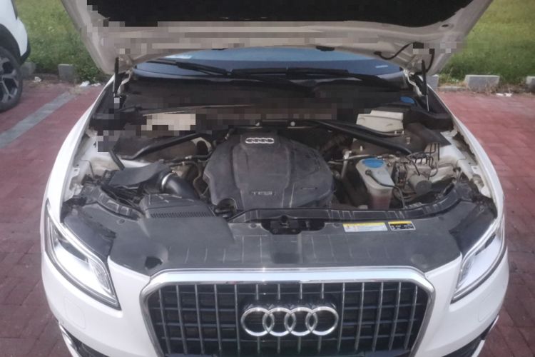 Used Audi Q5 2017 40 TFSI Technology Edition Engine Bay