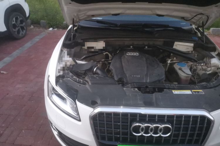 Used Audi Q5 2017 40 TFSI Technology Edition Engine Bay Right