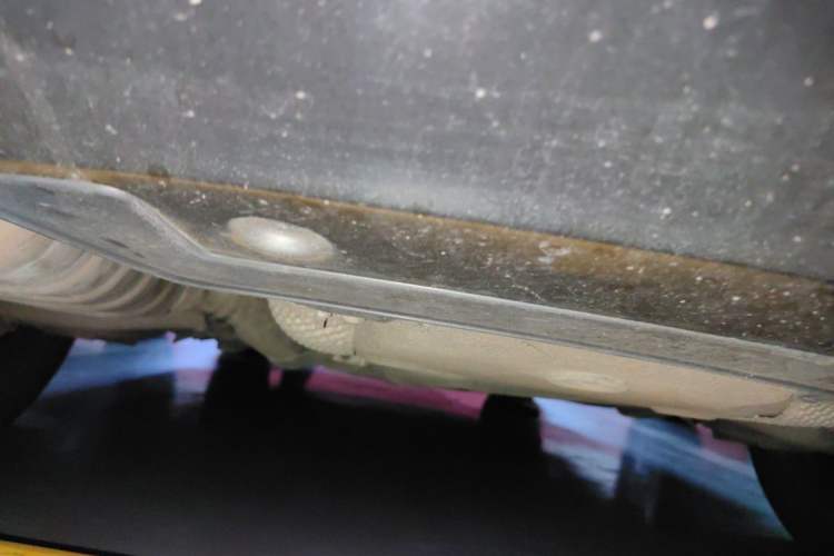 Used Audi Q5 2010 3.2 FSI Off-road Version Chassis Rear