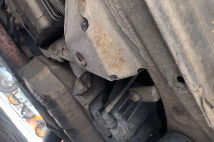 Used Audi Q5 2010 2.0TFSI Technology Edition Chassis Rear Left