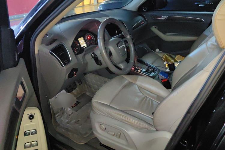 Used Audi Q5 2010 3.2 FSI Off-road Version Driver Seat