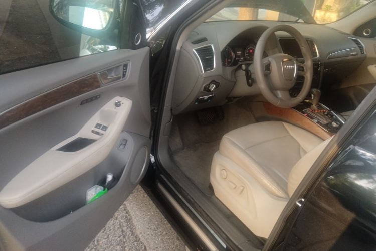Used Audi Q5 2010 3.2 FSI Sport Edition Driver Seat