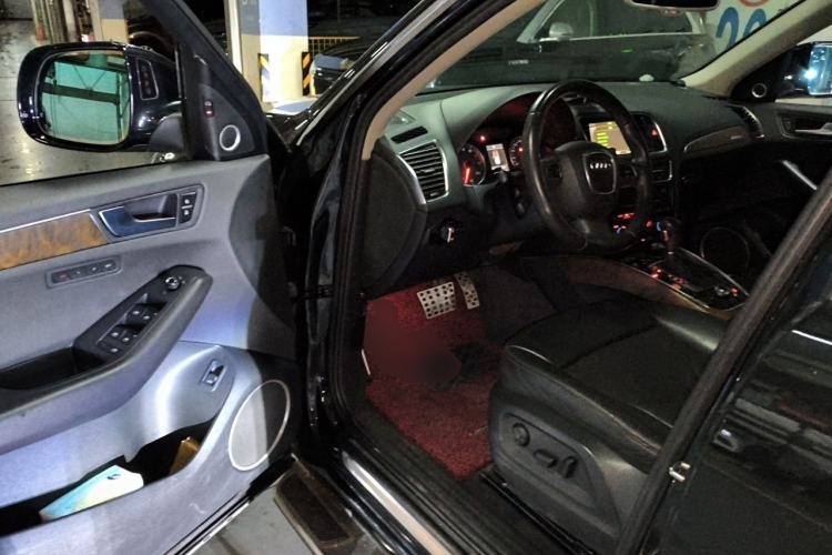 Used Audi Q5 2010 2.0TFSI Luxury Edition Driver Seat