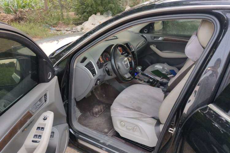 Used Audi Q5 2010 3.2 FSI Sport Edition Driver Seat